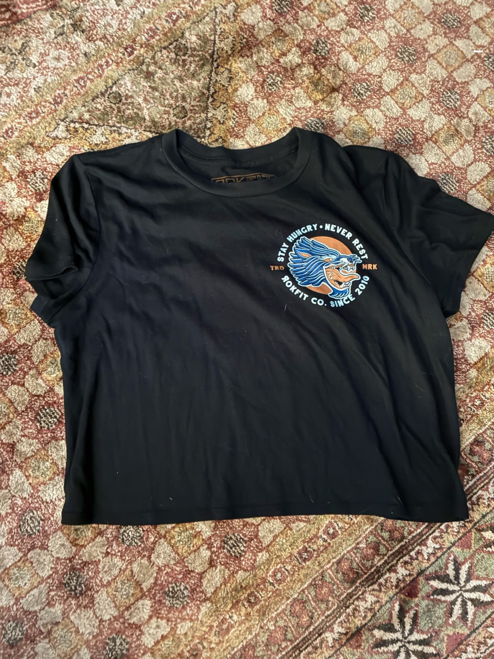Lot of 2 cropped workout tees  Born Primitive and Rokfit brands - Picture 2 of 6